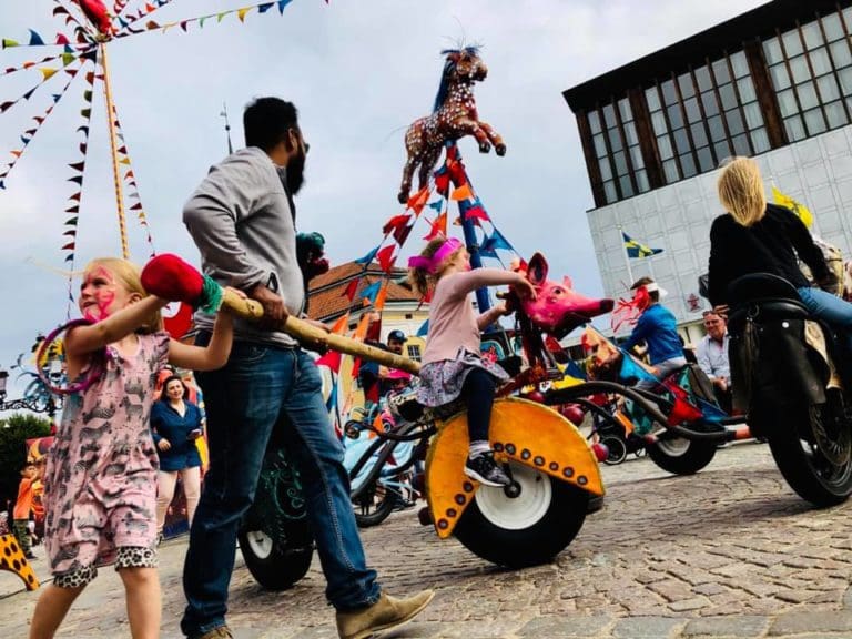 66921921_2302056156679019_215069327706030080_n