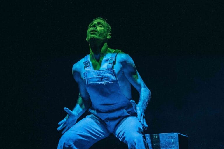 UN MOUCHOIR DE CIEL BLEU - AFFICHE - copie