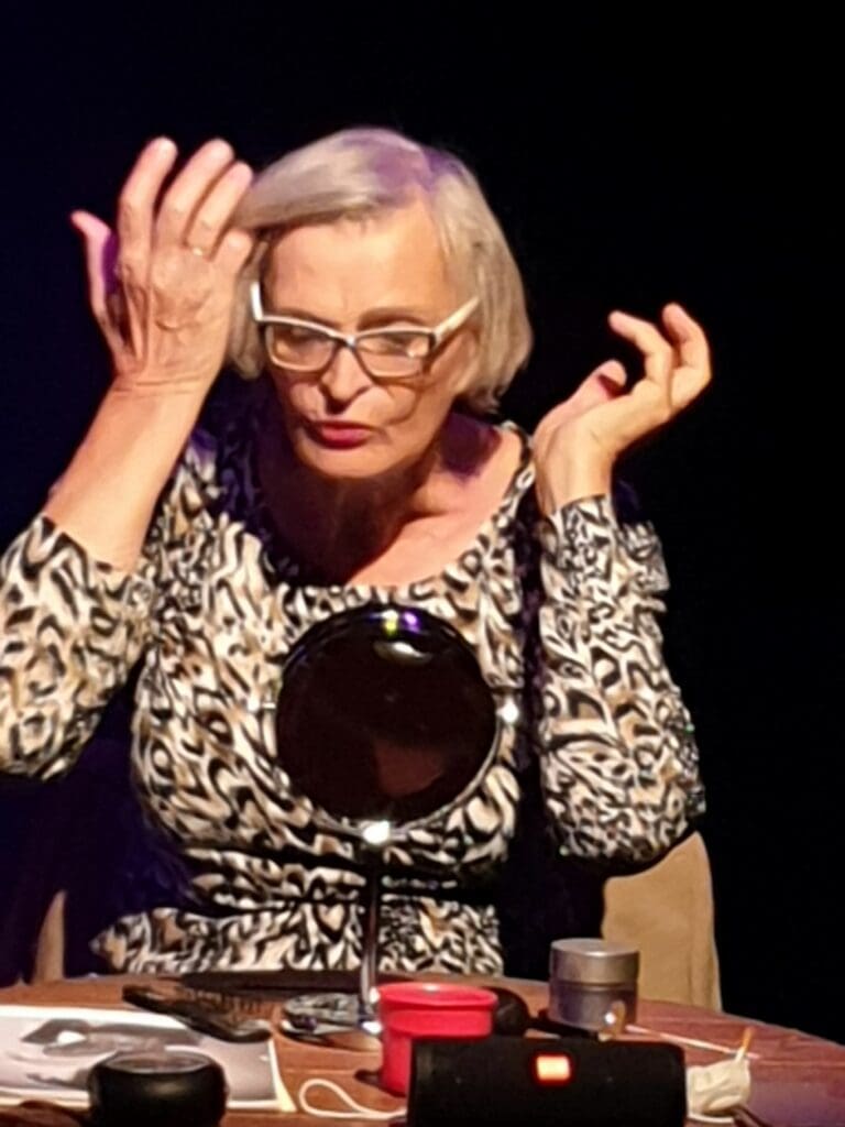 ET-IL-DEVINT-ELLE-AFFICHE