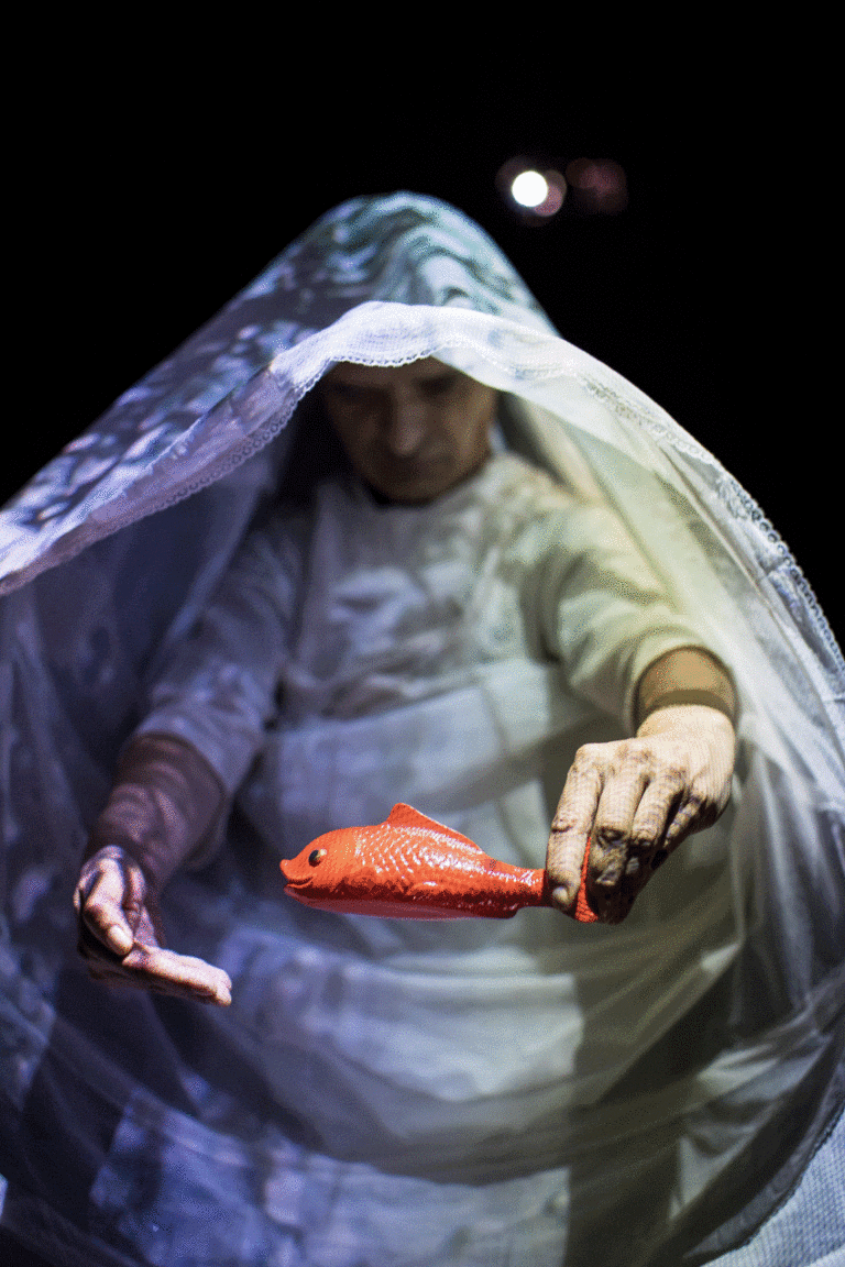 Photo-afffiche-Dignite_©Marion-Bertault_compress