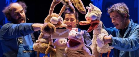 Affiche du spectacle Un bébé à livrer